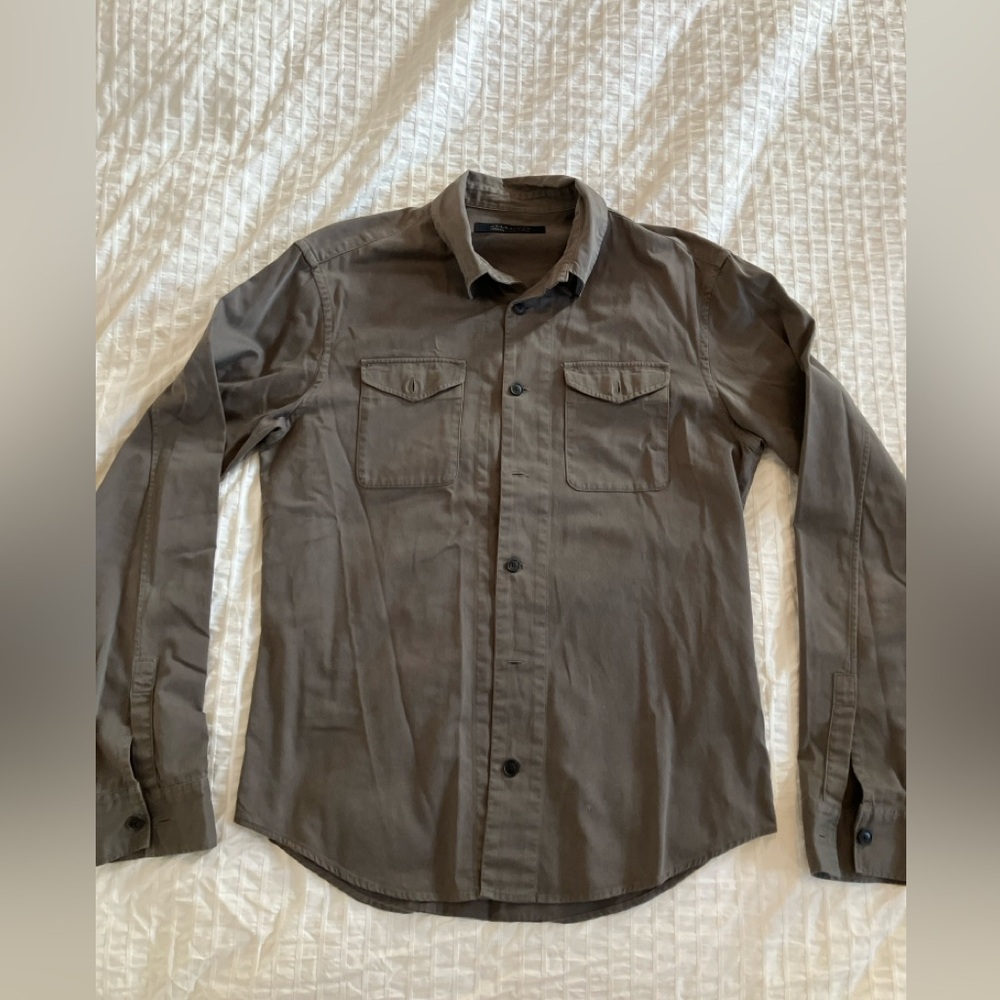 Men’s ALLSAINTS olive green brown button down long sleeve shirt size M pockets